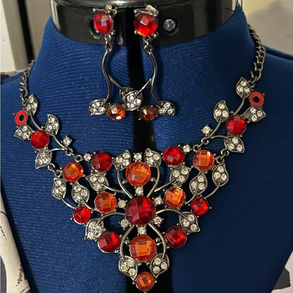 Elegant Red and Orange Gemstone Necklace and Earring Set